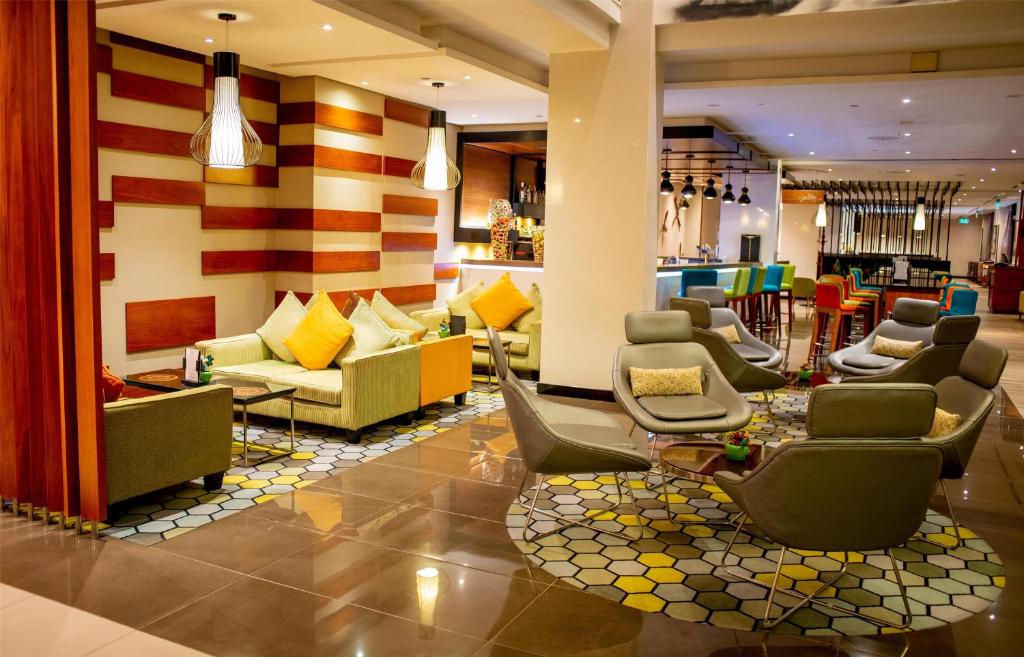 Hilton Garden Inn image 2
